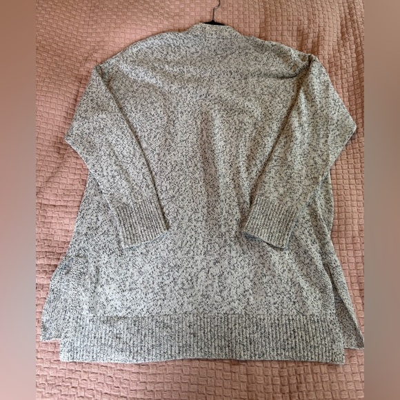 Madewell Midland Cardigan in Marled Aztec
Women’s Size Small - Picture 5 of 10